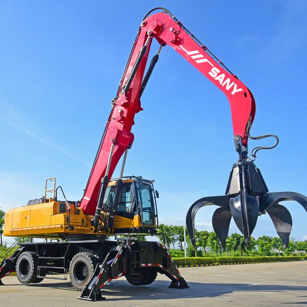 Image of a 30 Tonne SANY to 45 Tonne SANY Ready to Handle Scrap Metal