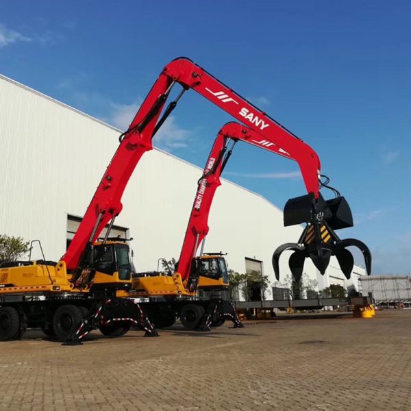 Image of a 30 Tonne SANY to 45 Tonne SANY Ready to Handle Pulp Bales